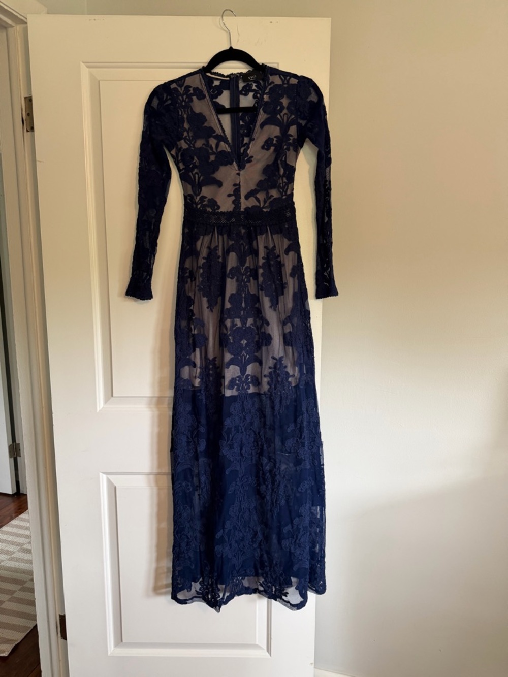 Blue lace v-neck Vici evening gown Size SM